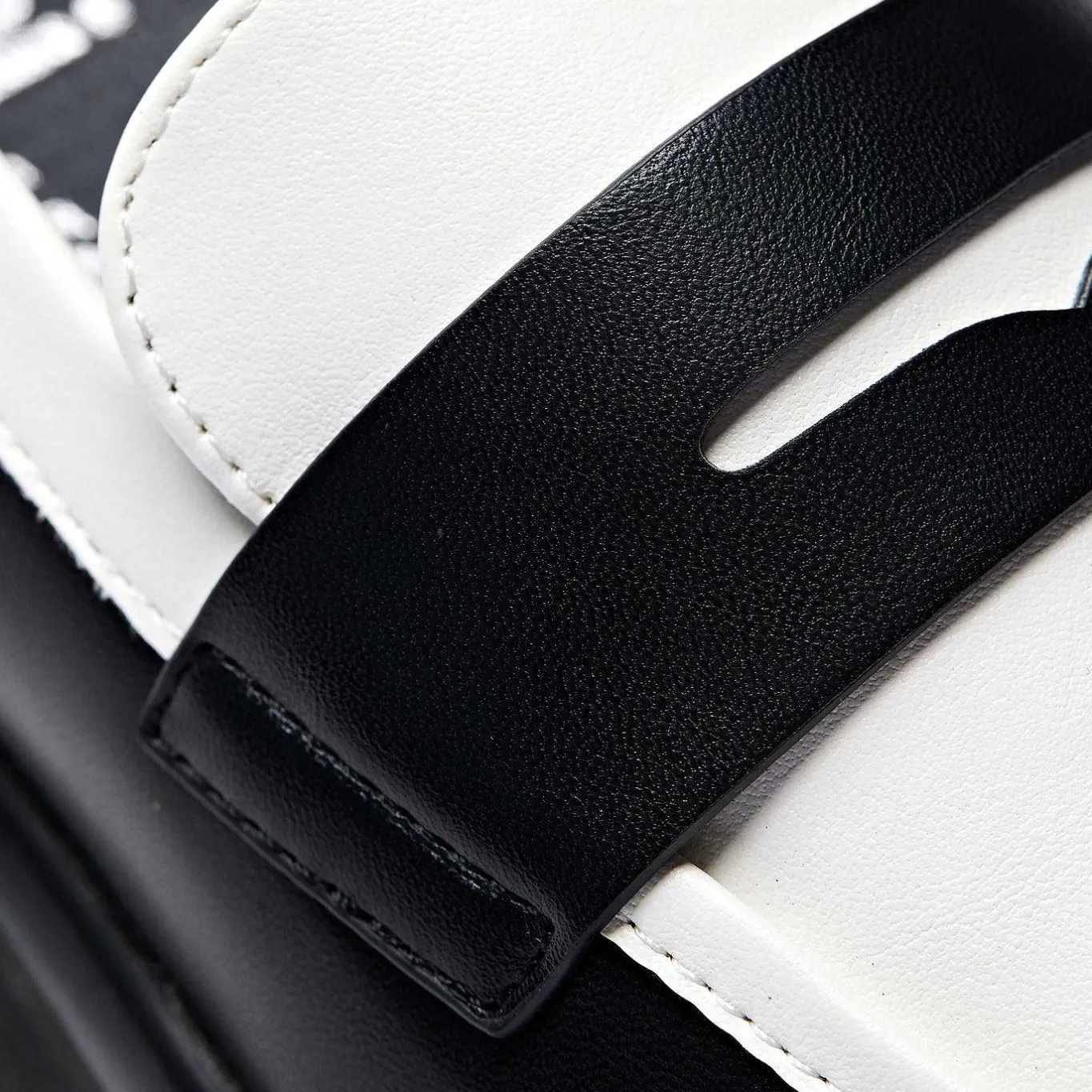KOI footwear Birch Monochrome Loafers<Women'S Loafers