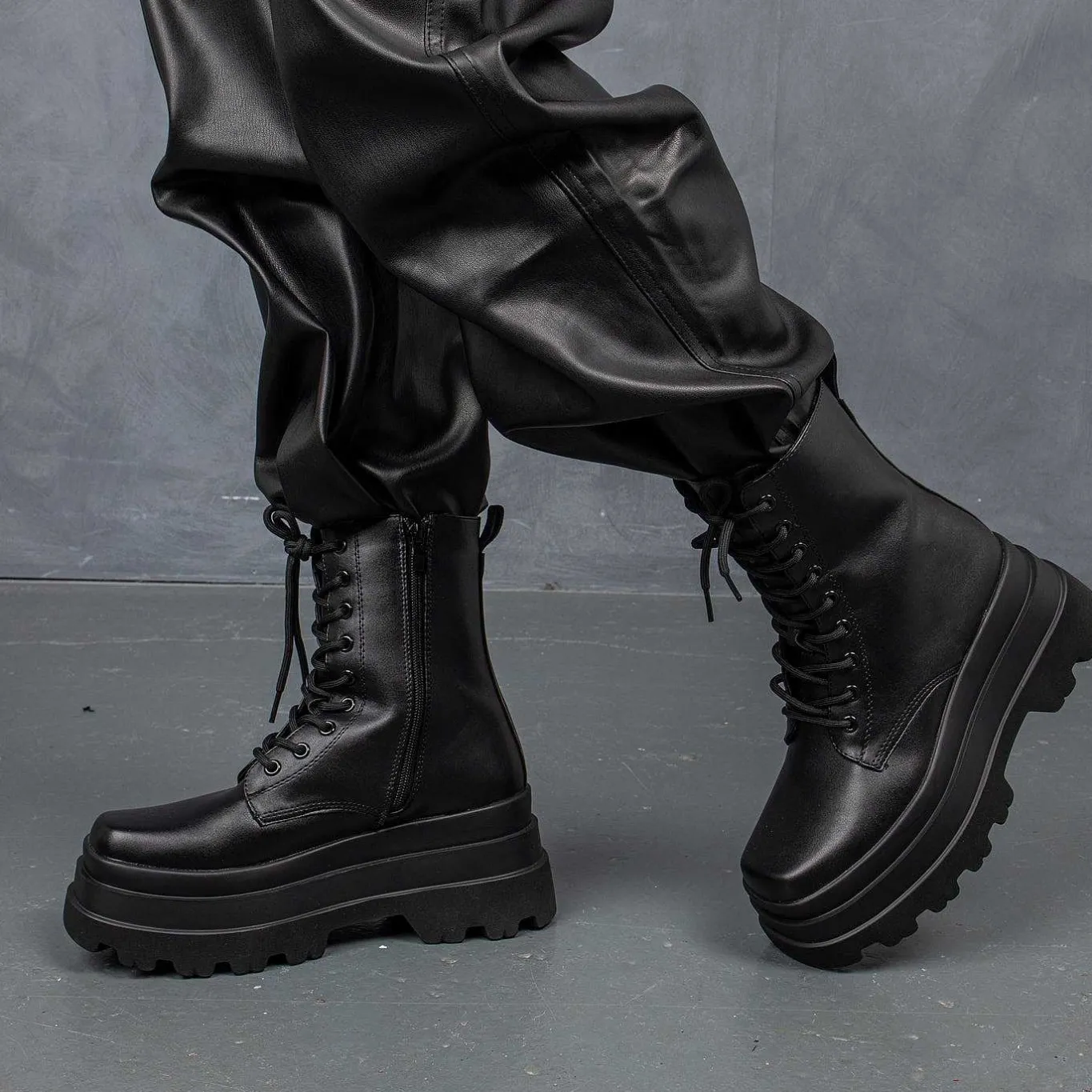 KOI footwear Deathwatch Trident Platform Boots<Women'S Chunky Boots