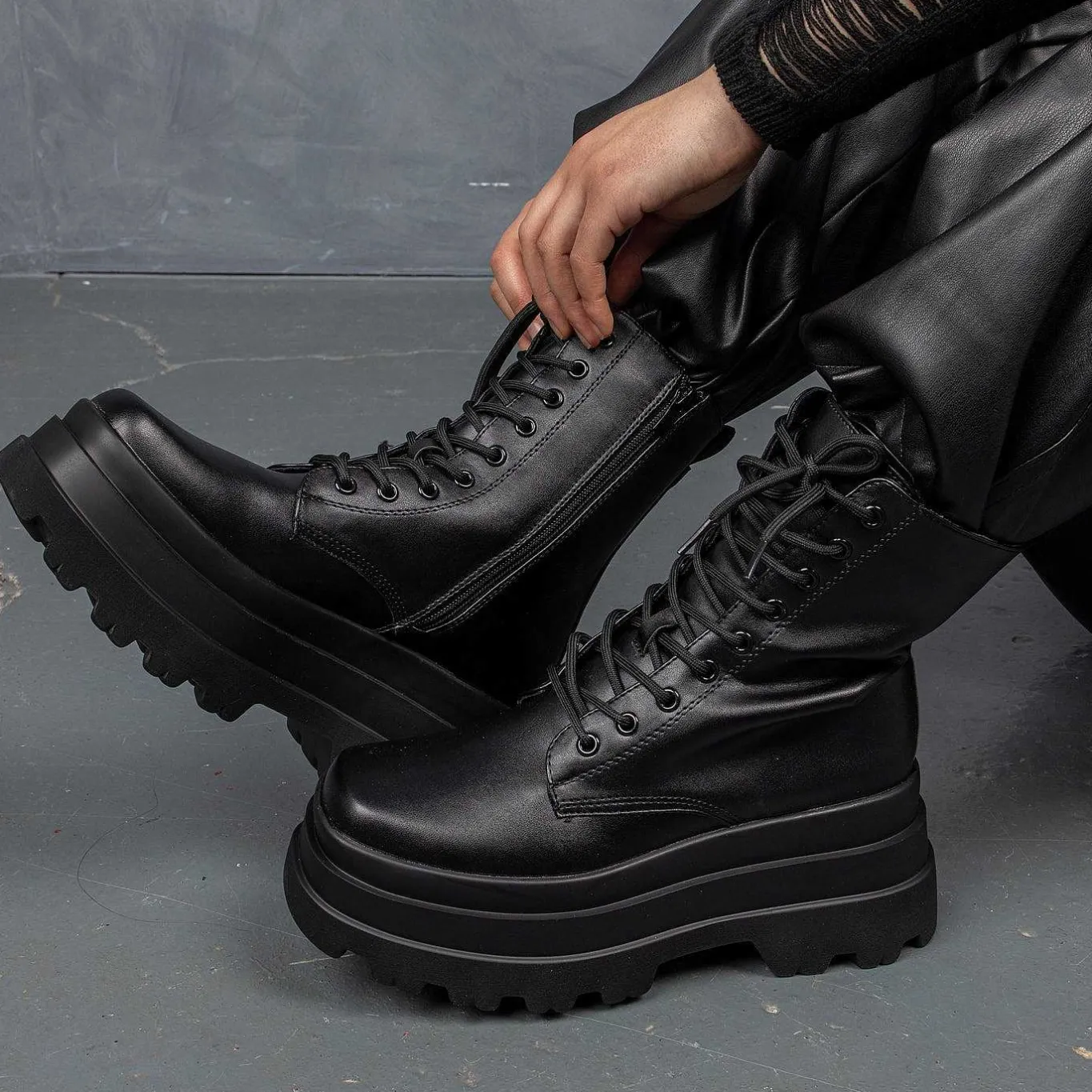 KOI footwear Deathwatch Trident Platform Boots<Women'S Chunky Boots