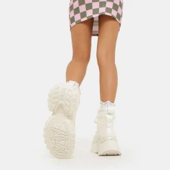 KOI footwear Gooey White Platform Boots<Women'S Chunky Boots