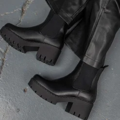KOI footwear Orson Switch Chelsea Boots<Women'S Chunky Boots